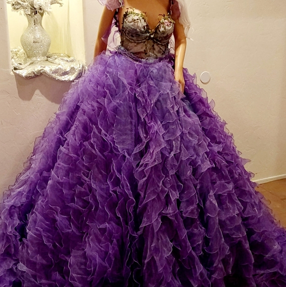 "EVE" Lavender Ruffle Woodland Princess Wedding Ballgown Set - Picture 3 of 13